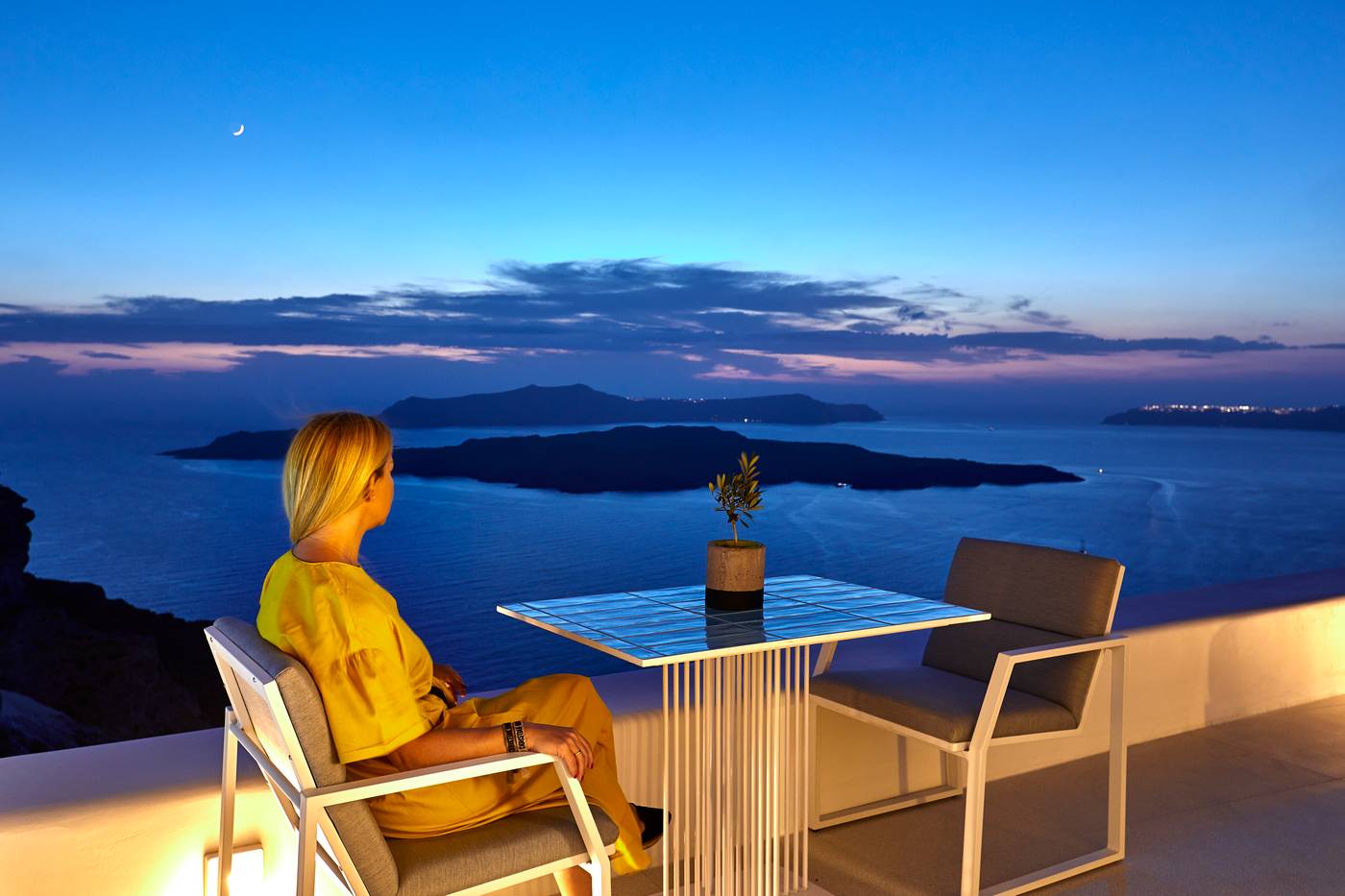 Alti-Santorini-Suites-Room-65