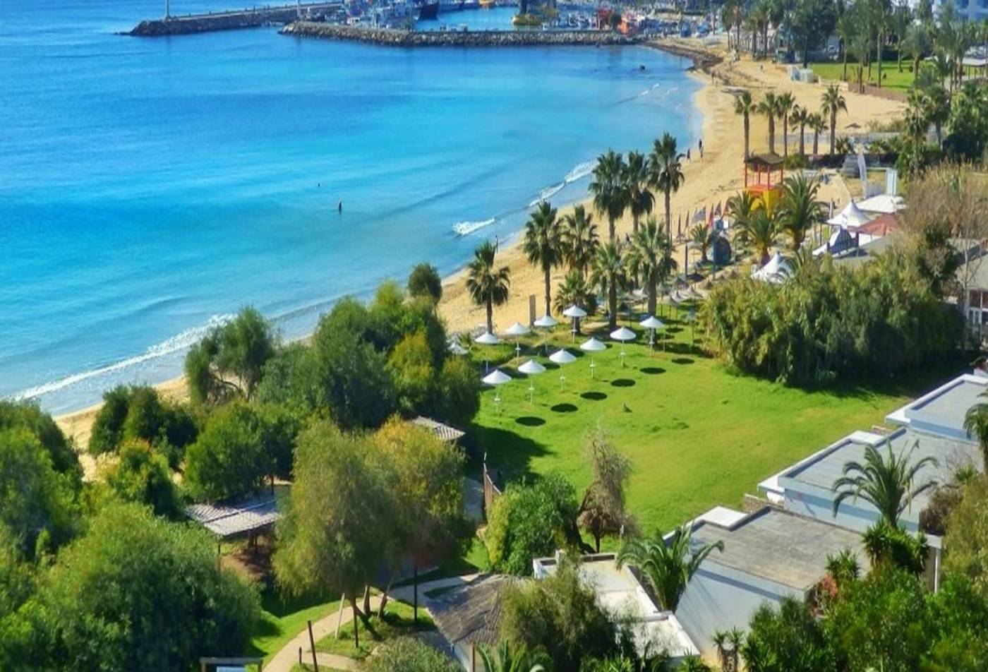 Grecian-Bay-Hotel-Beach-85