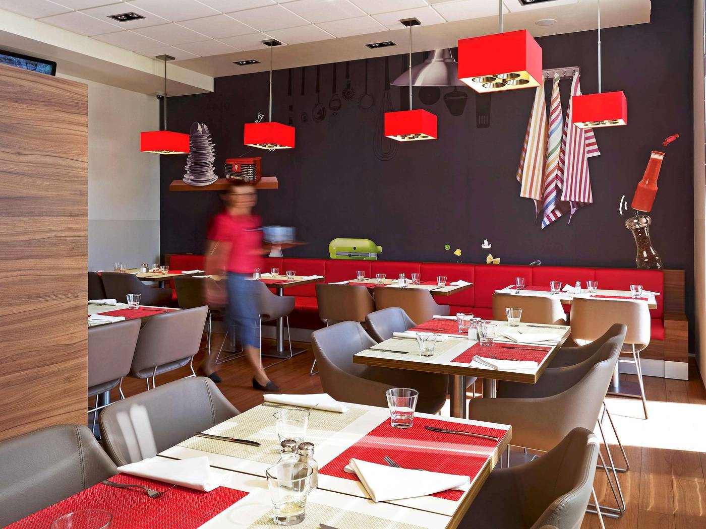 Ibis-Krakow-Stare-Miasto-Restaurant-29