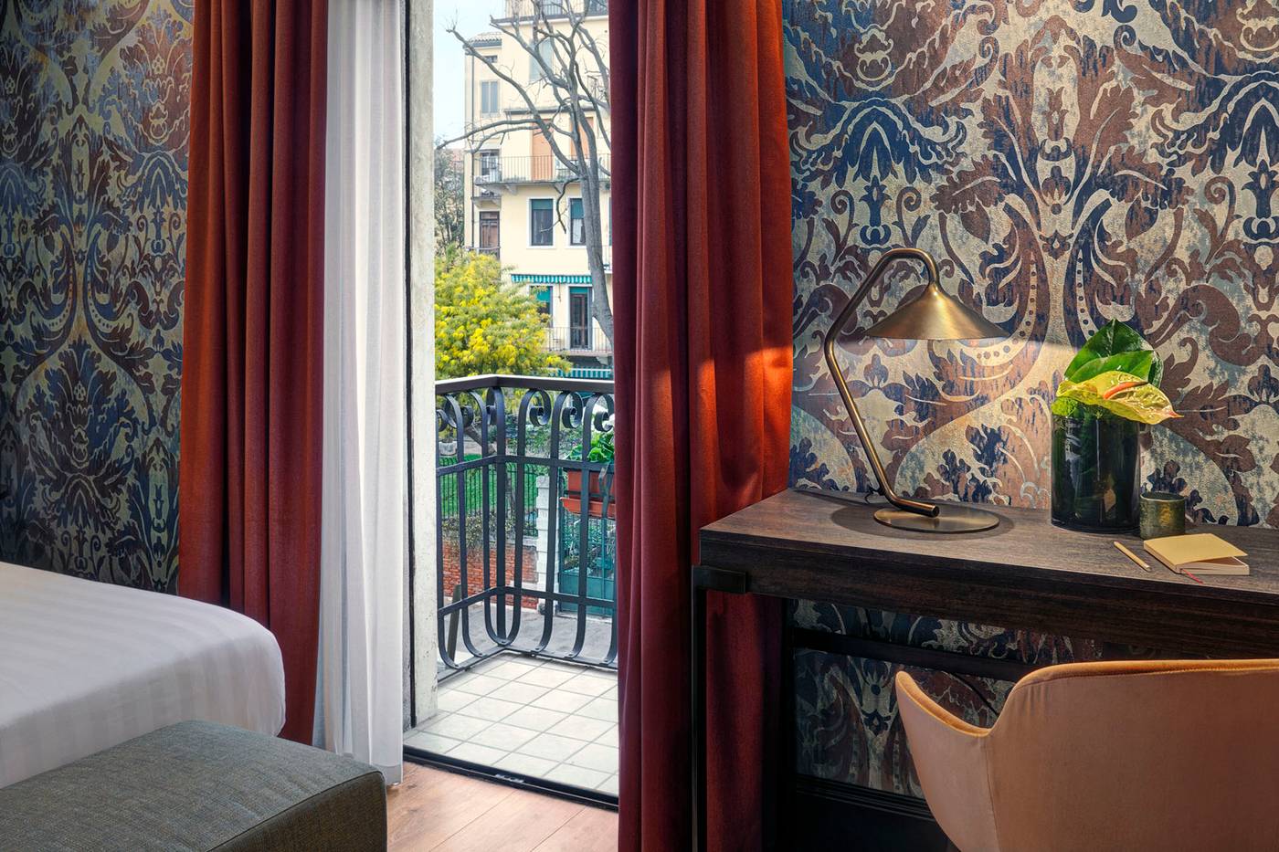 American-Dinesen-Room-31