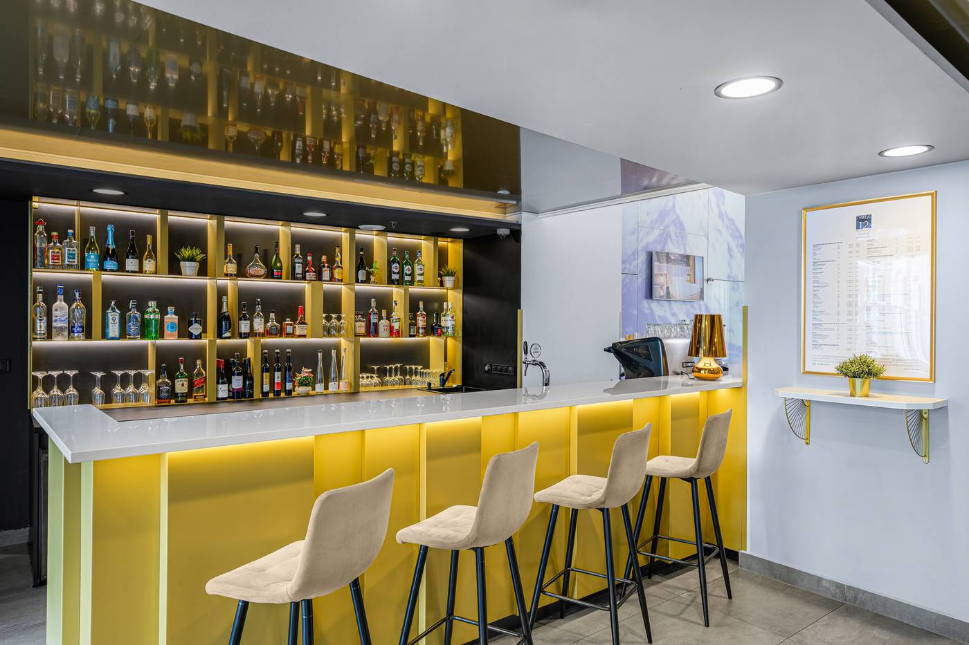 Hotel-12-Revay-Hotel-Bar-9
