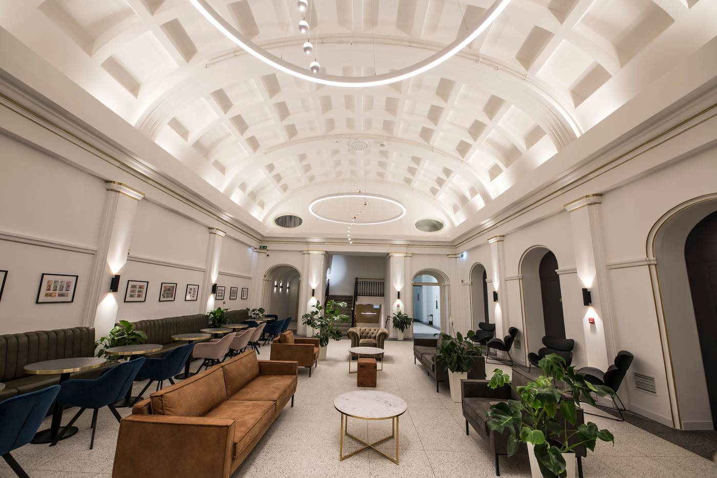 The-Gold-Bank-Lobby-10