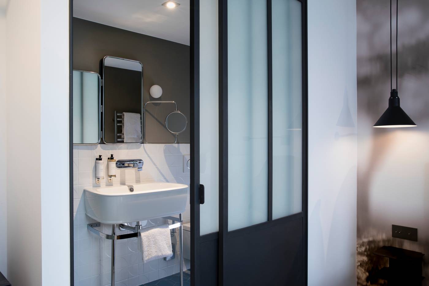 Les-Deux-Girafes-Room-38