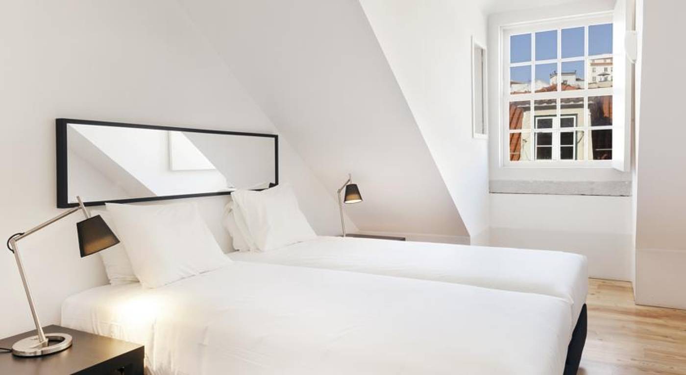 Hello Lisbon Cais do Sodre