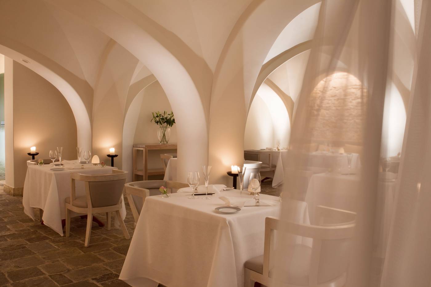 Anassa-Hotel-Restaurant-39