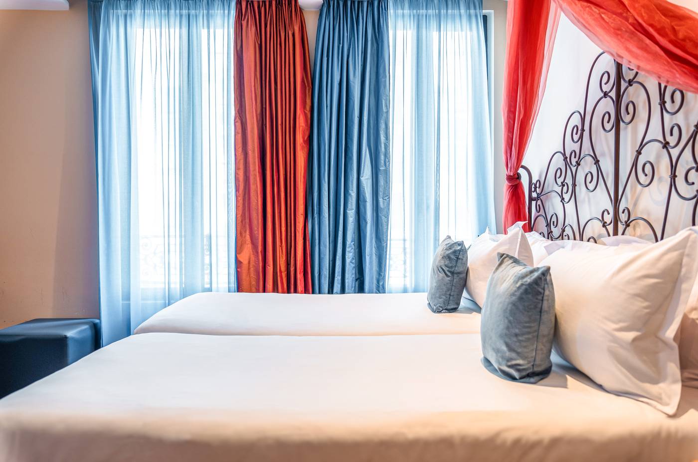 Villa-Royale-Montsouris-Room-16