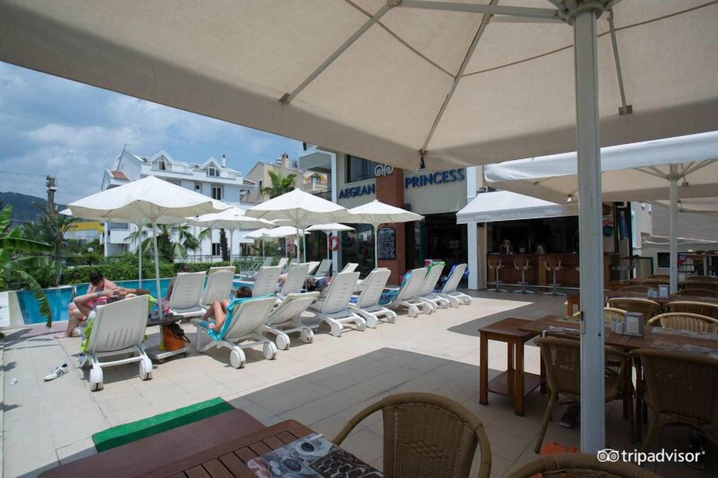 Aegean-Princess-Lobby-36