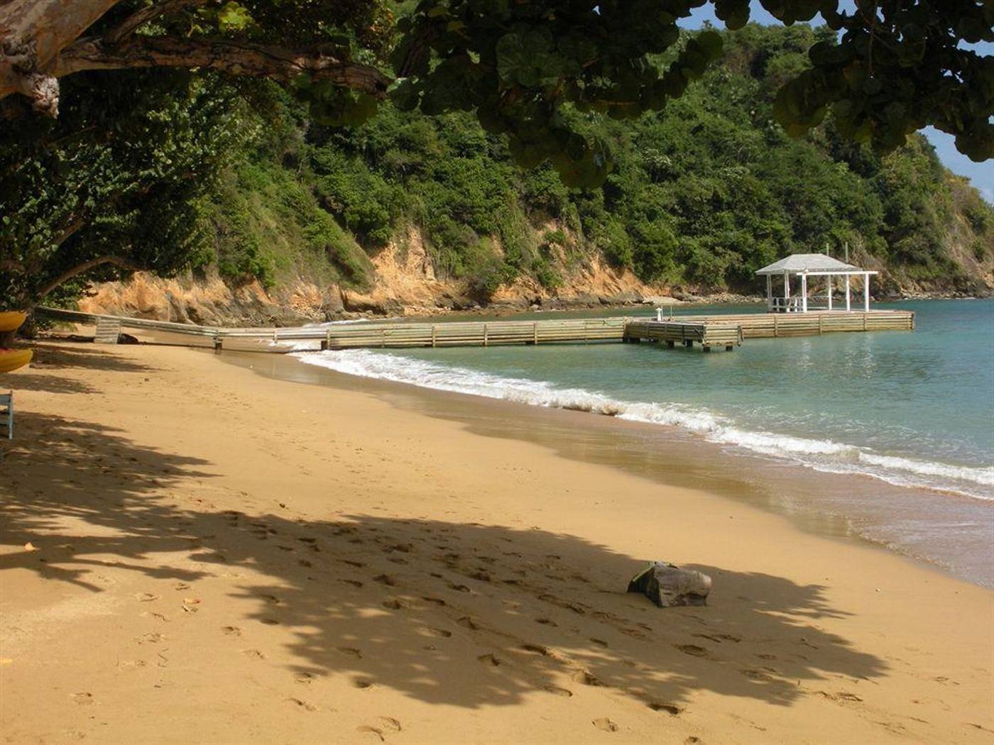 Blue-Waters-Inn-Beach-16