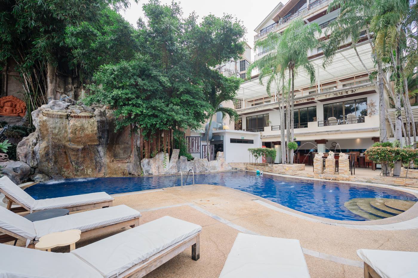 Club-Bamboo-Boutique-Resort---Spa-General-view-7