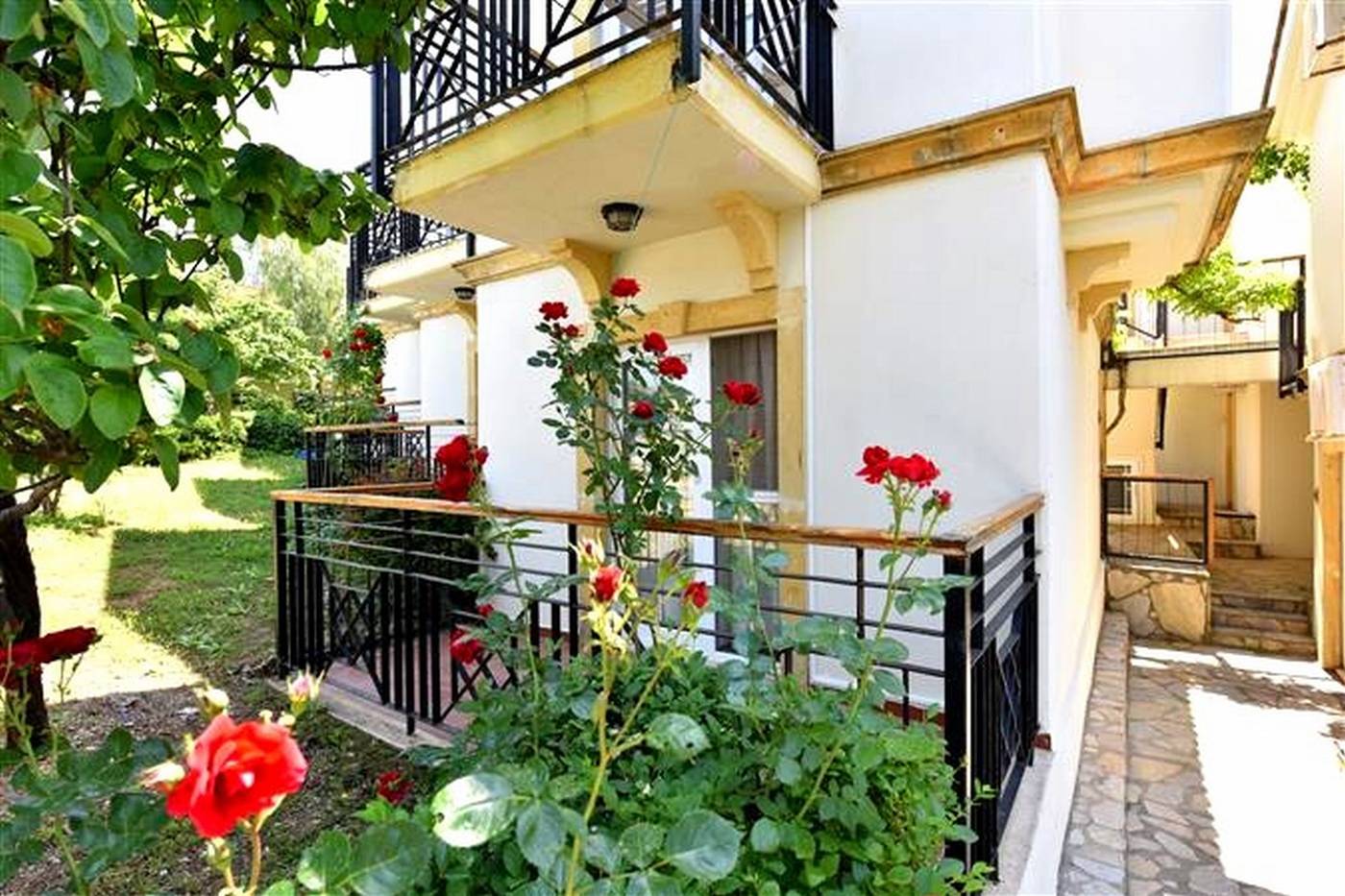 Edasu-Royal-Park-Artemisia-Club-General-view-9