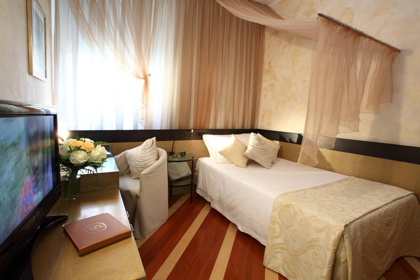 Sanpi-Milano-Room-21