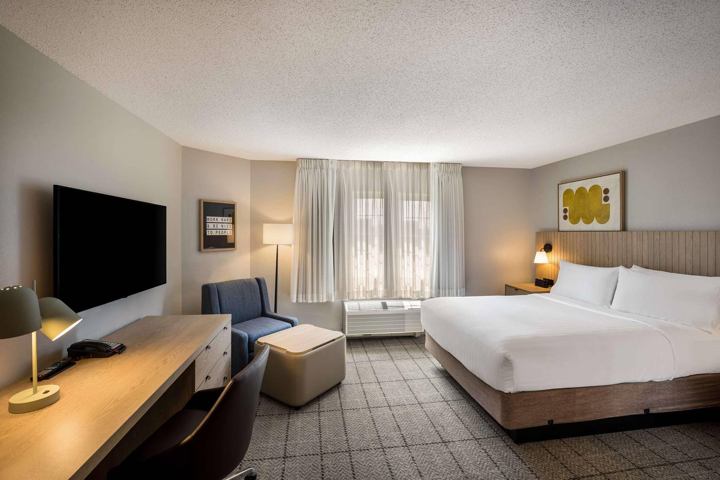 Sonesta-Simply-Suites-Jersey-City-Room-25