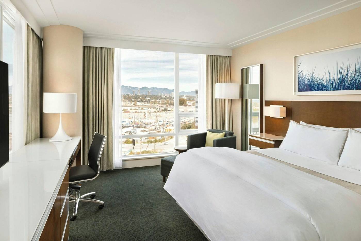 The-Westin-Wall-Centre--Vancouver-Airport-Room-14