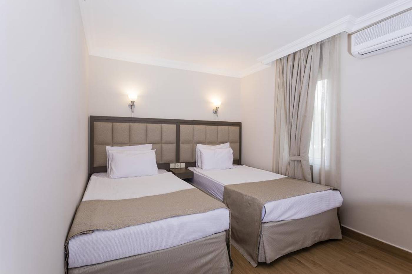 Moonshine-Hotel---Suites-Room-17