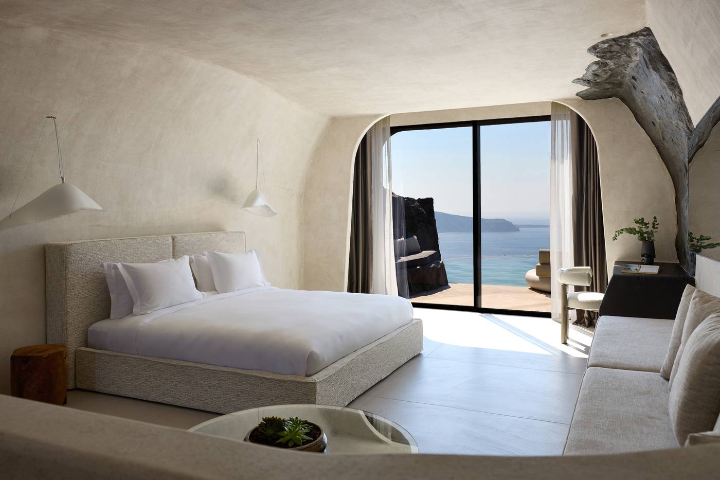 One-Of-One-Hotel-Room-12