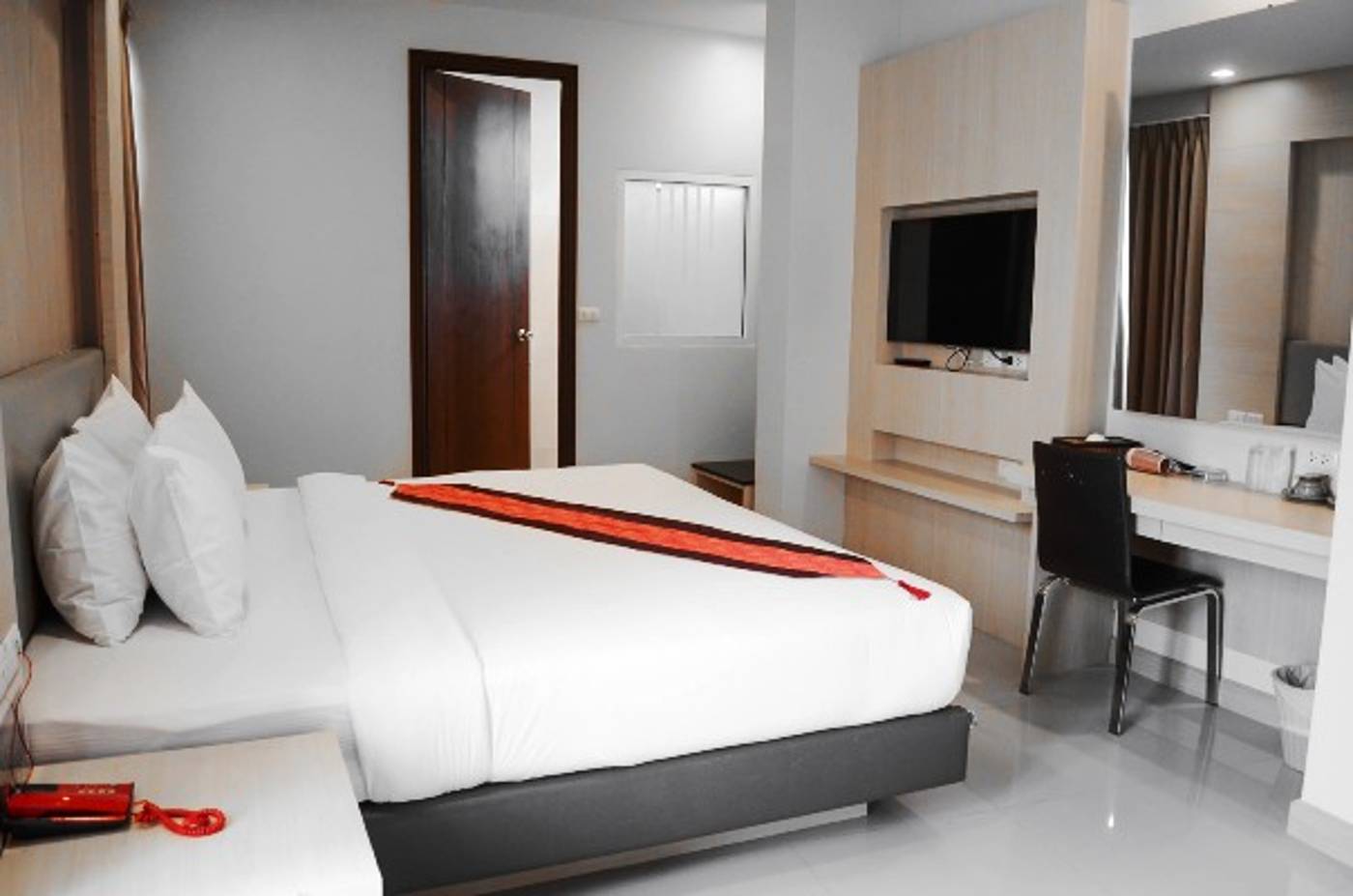 Andatel-Grand-----Patong-Phuket-General-view-14