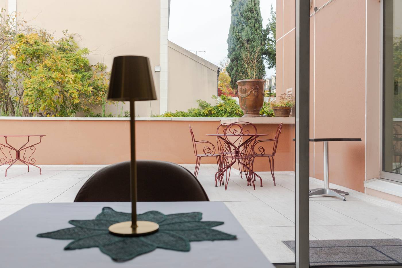 Hotel-Cinepole-Restaurant-3