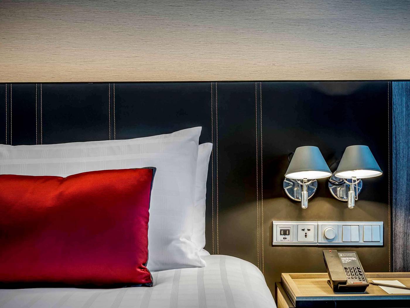 Pullman-Bangkok-King-Power-Room-39