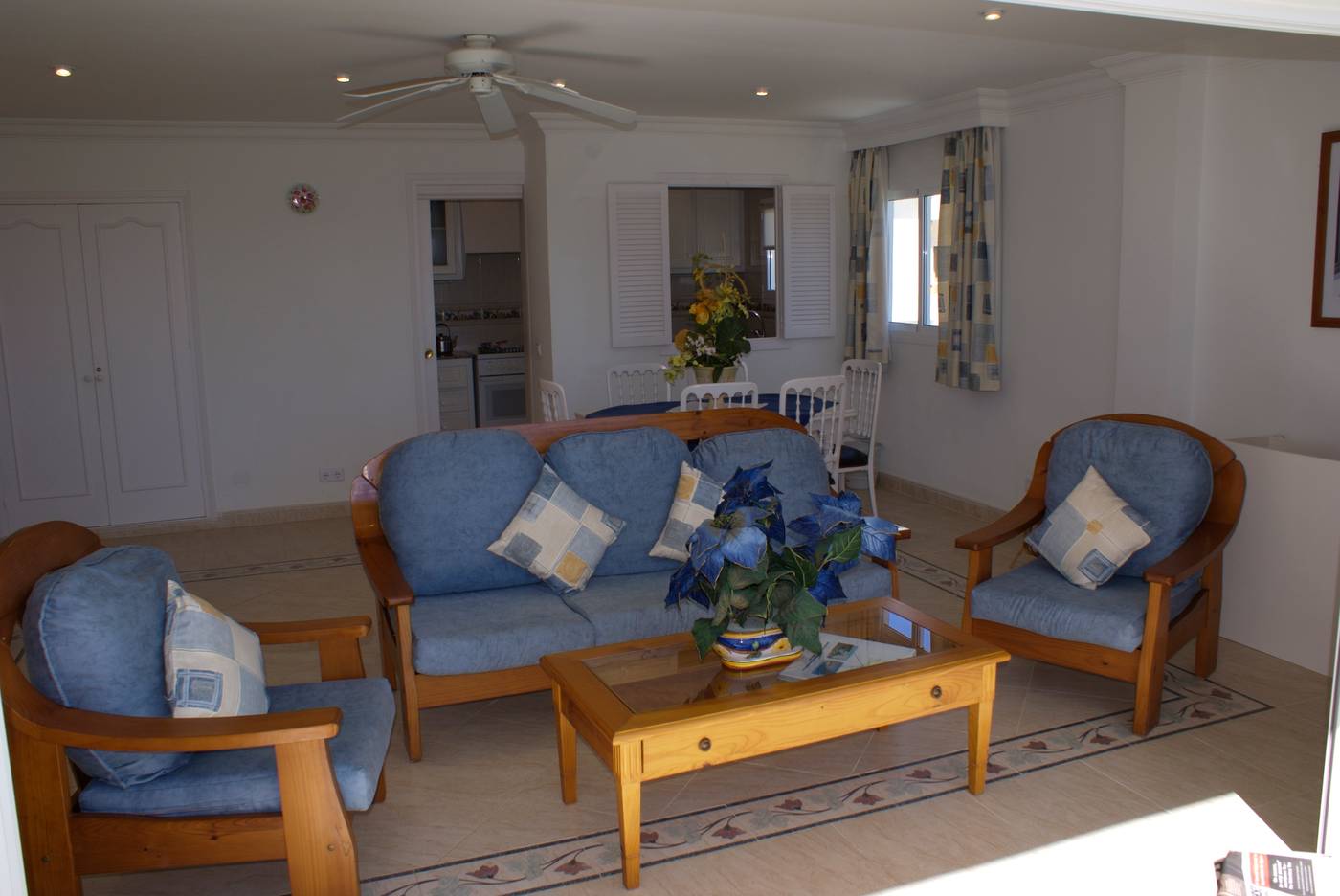 Hamilton-Court-Room-50