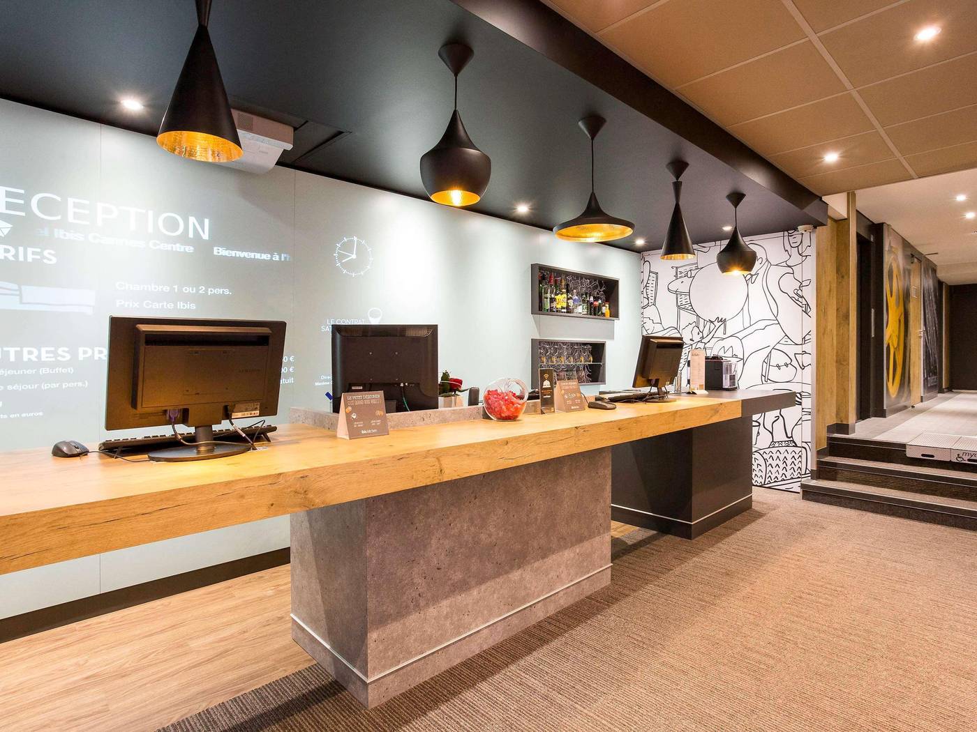 ibis-Cannes-Centre-General-view-28