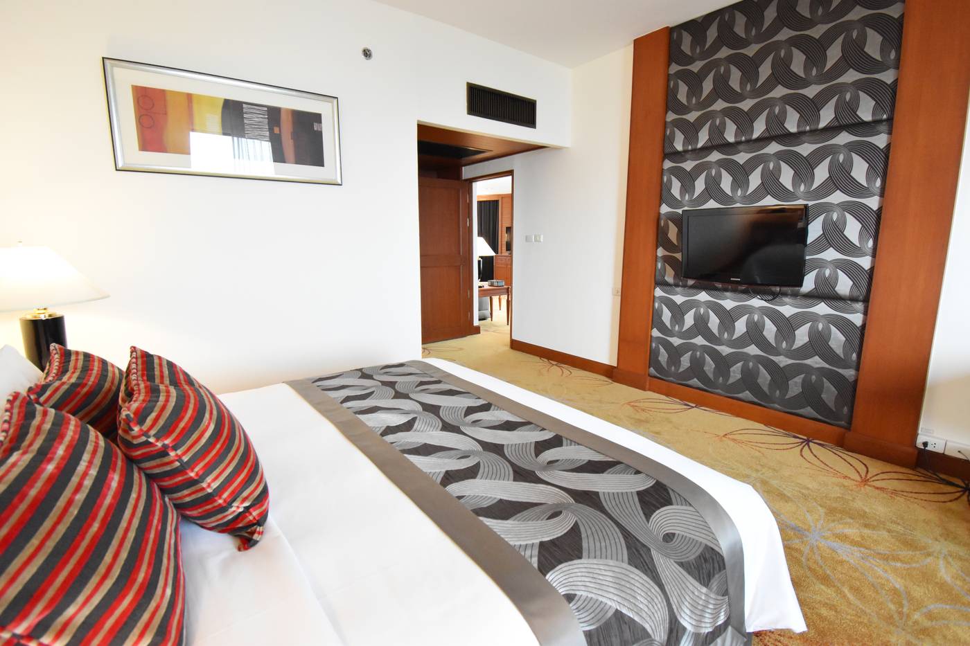 Century-Park-Room-30