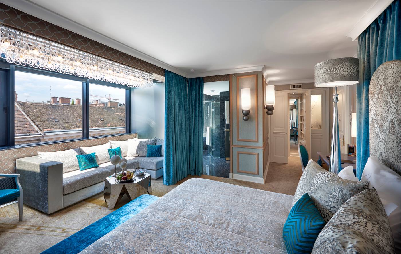 Aria-Hotel-Budapest-by-Library-Hotel-Collection-Room-17