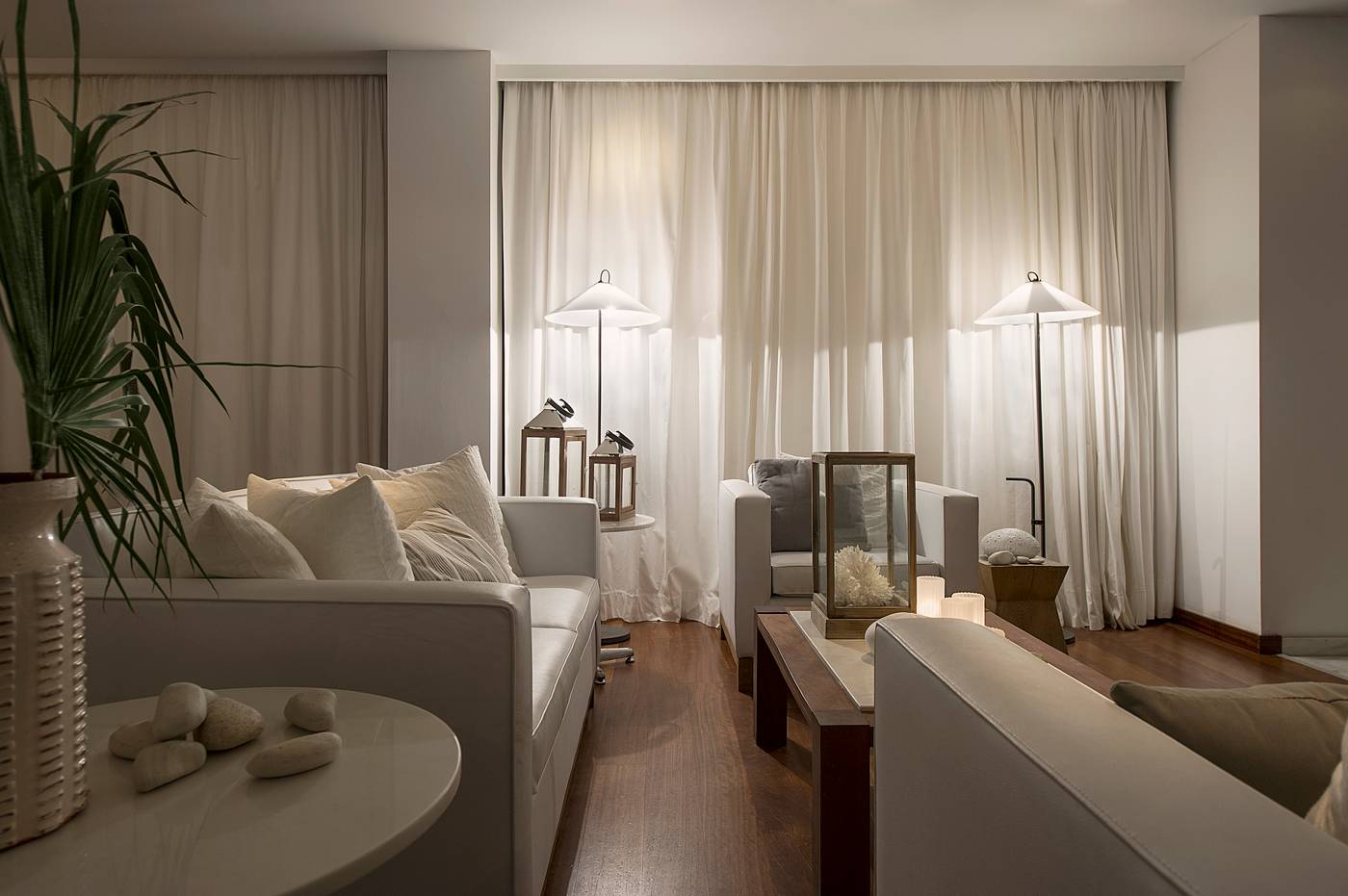 Grecian-Sands-Hotel-Bar-29