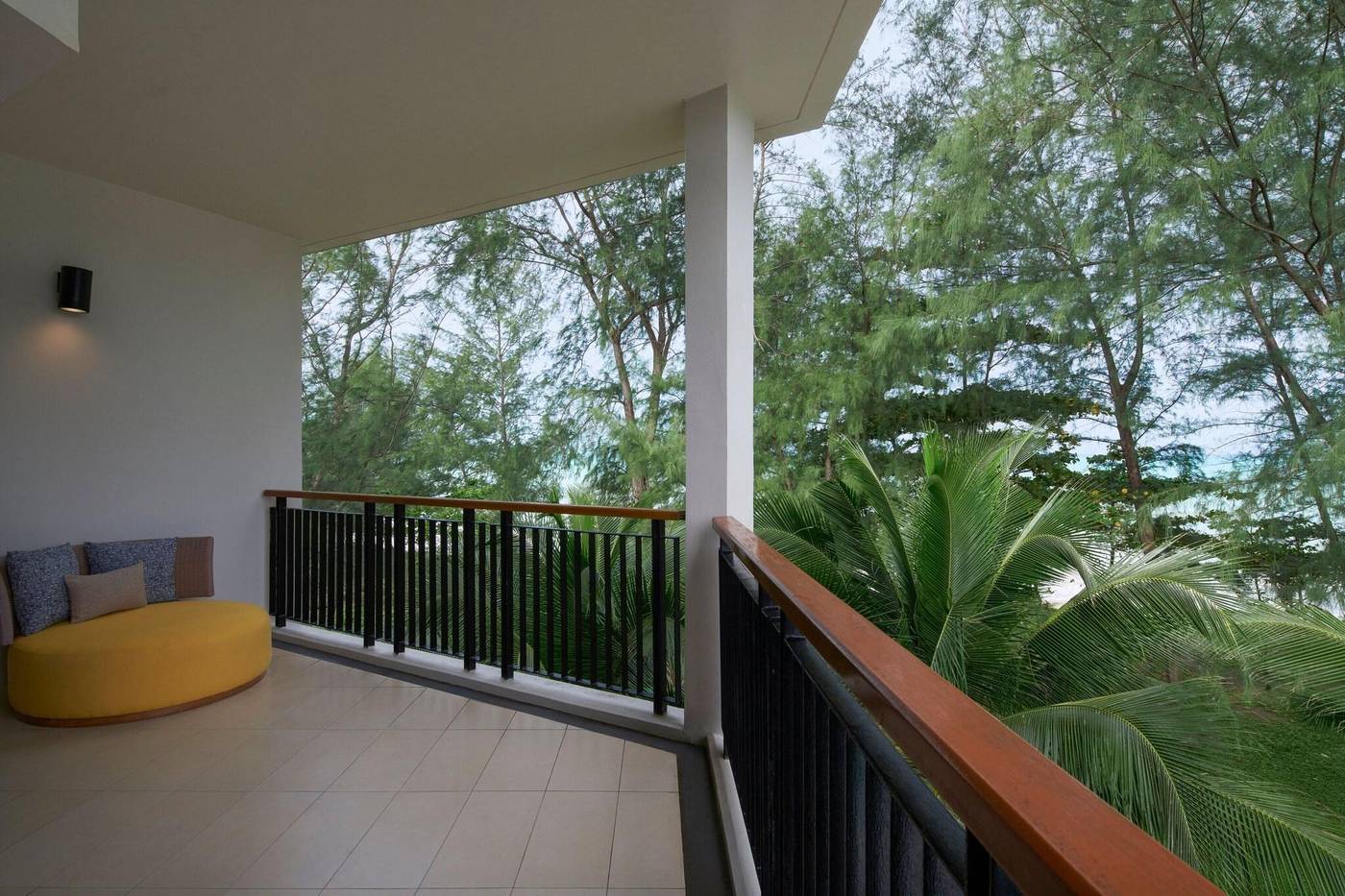 Holiday-Inn-Resort-Phuket-Mai-Khao-Beach-Room-89