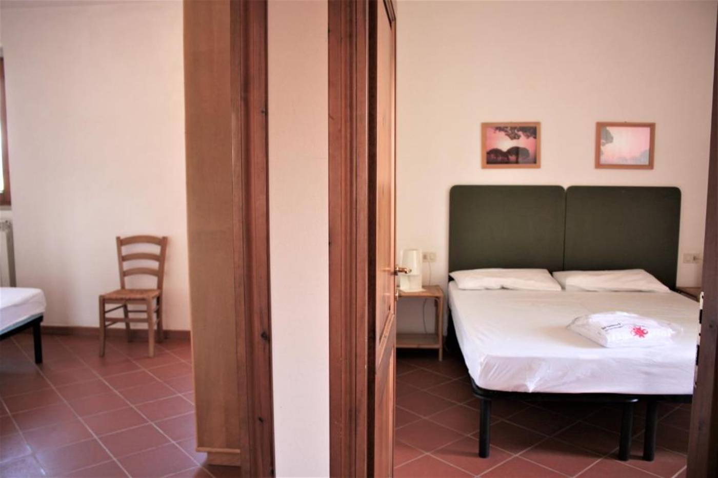 La-Canova-II-Room-21