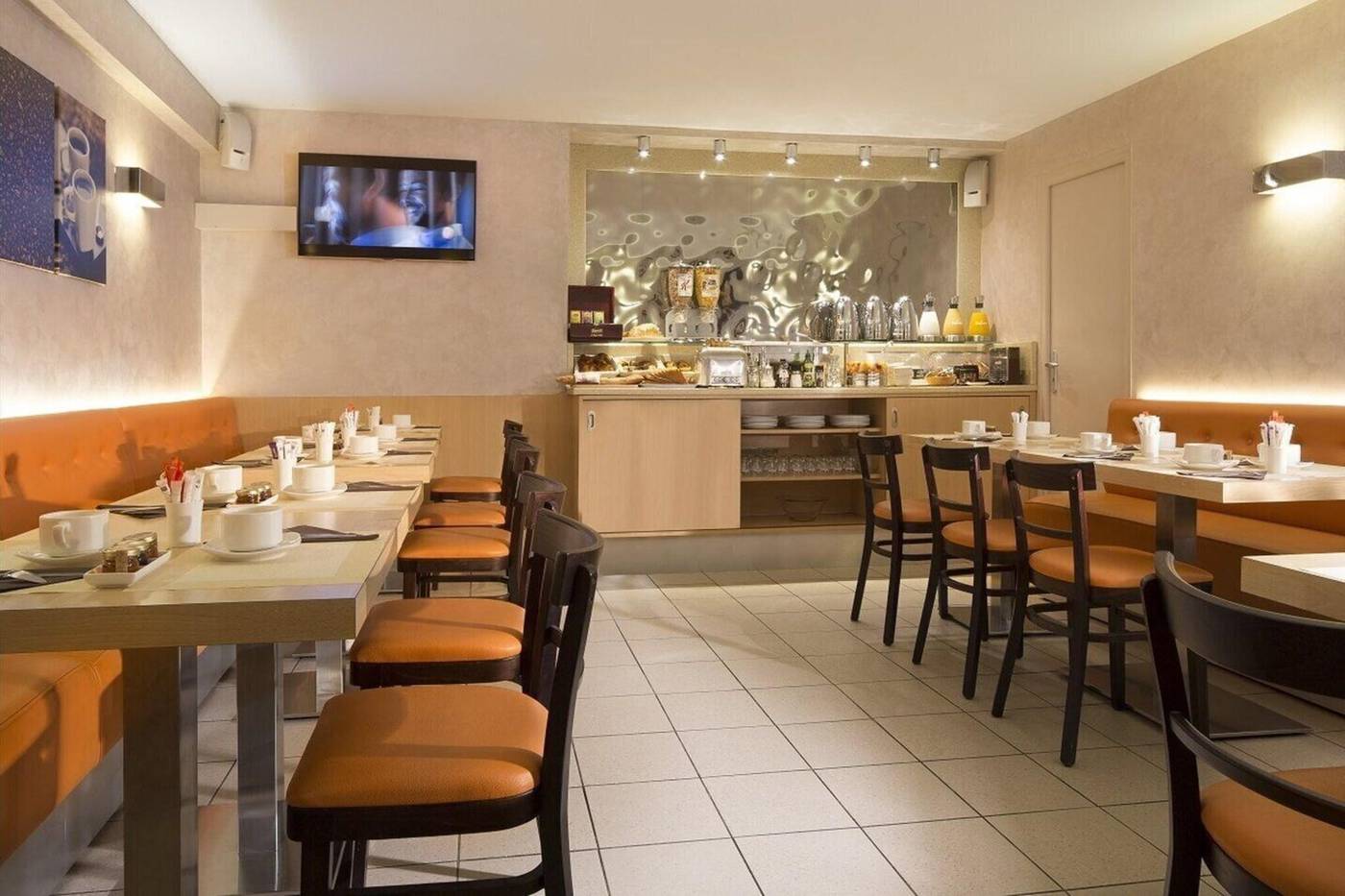 Europe-Tour-Eiffel-Restaurant-39