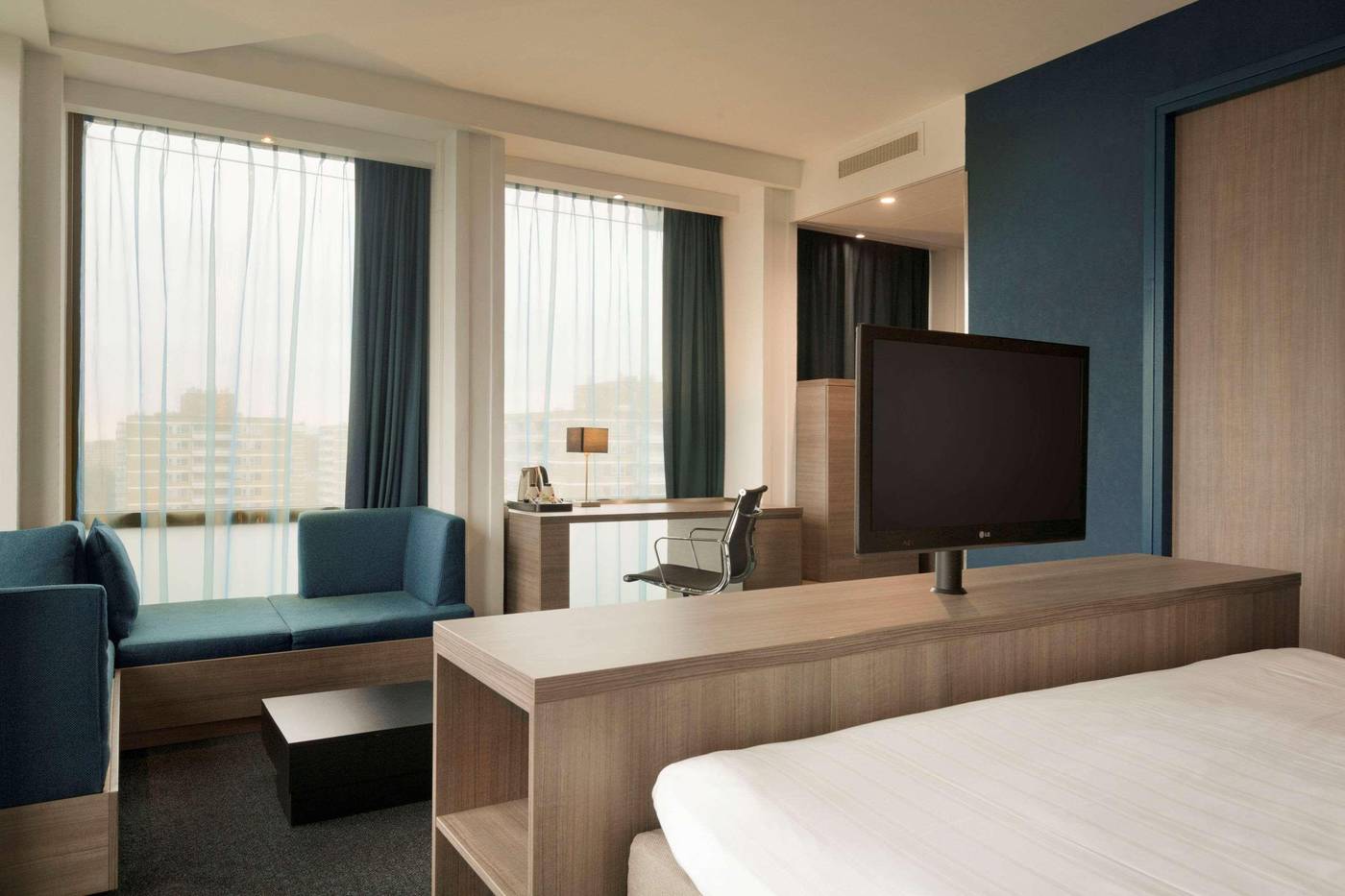Leonardo-Hotel-Amsterdam-Rembrandtpark-Room-33