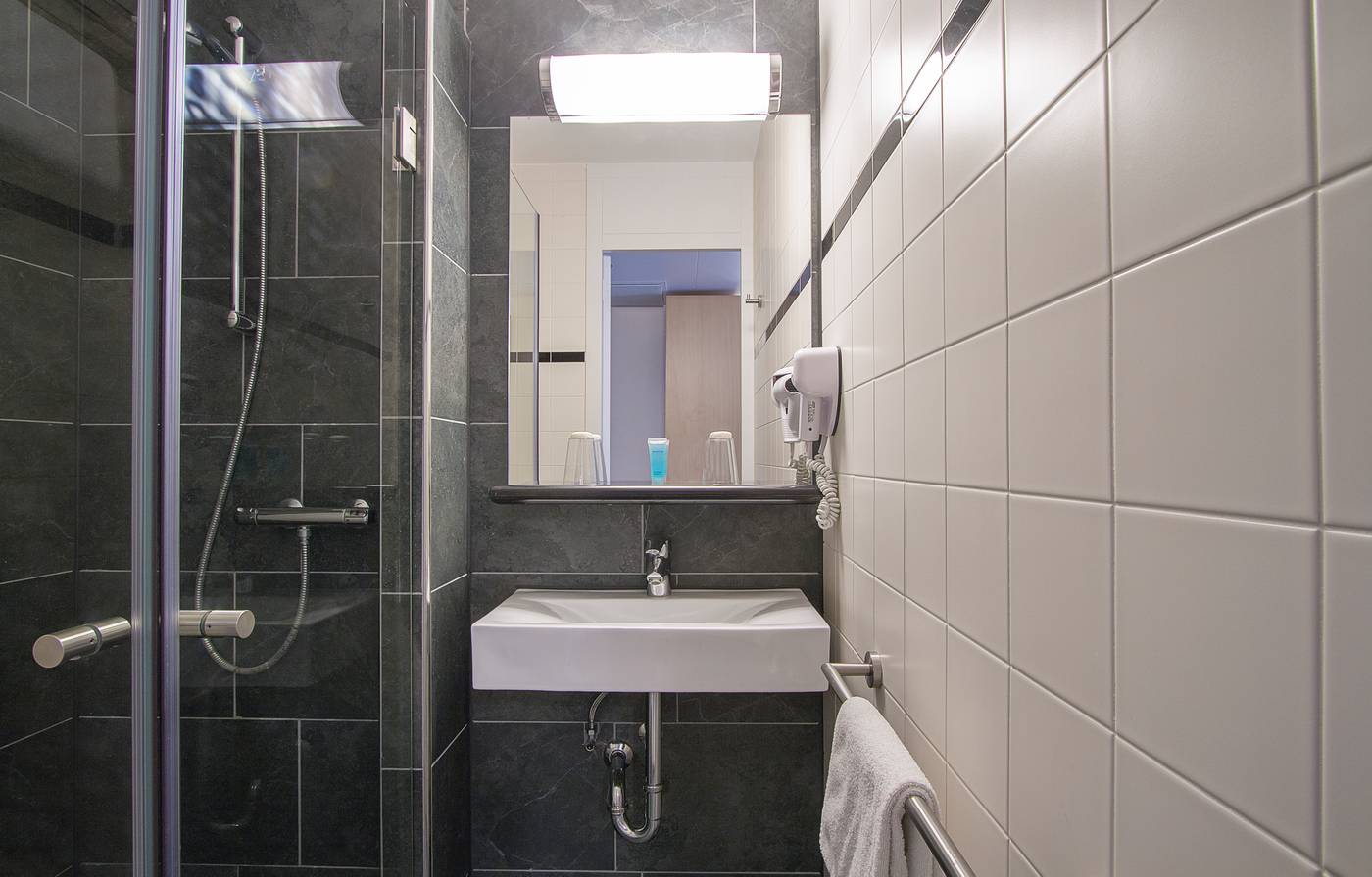 Bastion-Hotel-Schiphol-Hoofddorp-Room-10