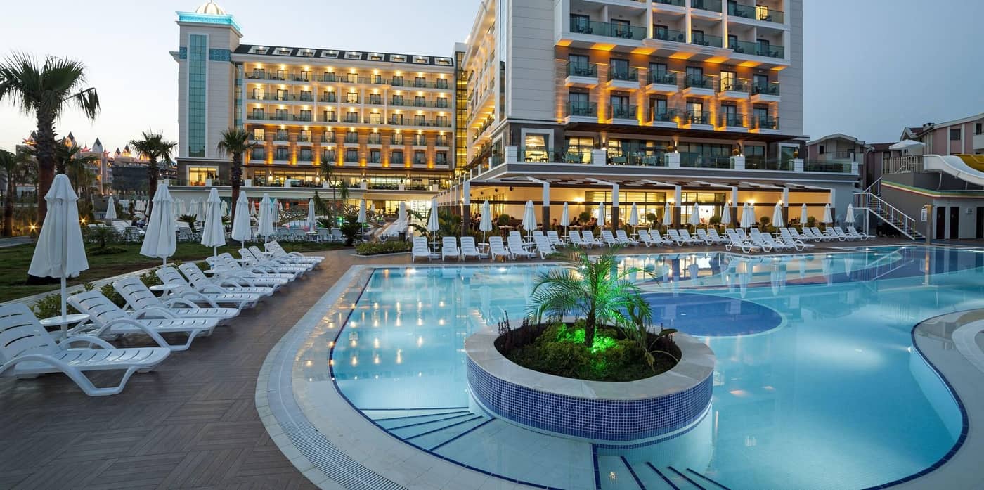 Luna-Blanca-Resort-General-view-8