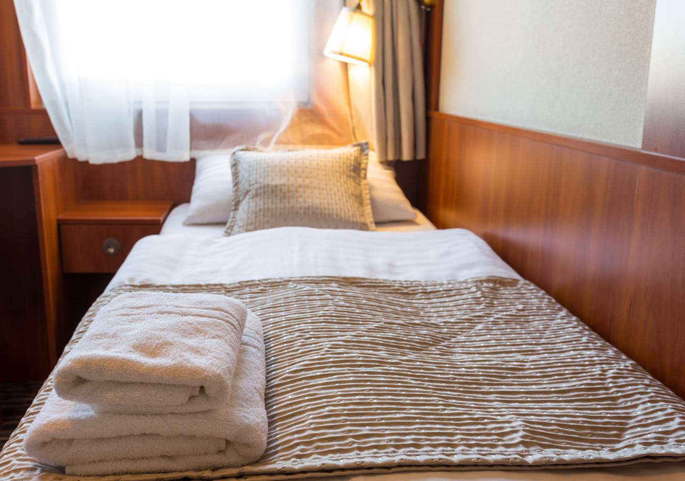 Grand-Jules-Boat-Hotel-Budapest-Room-29