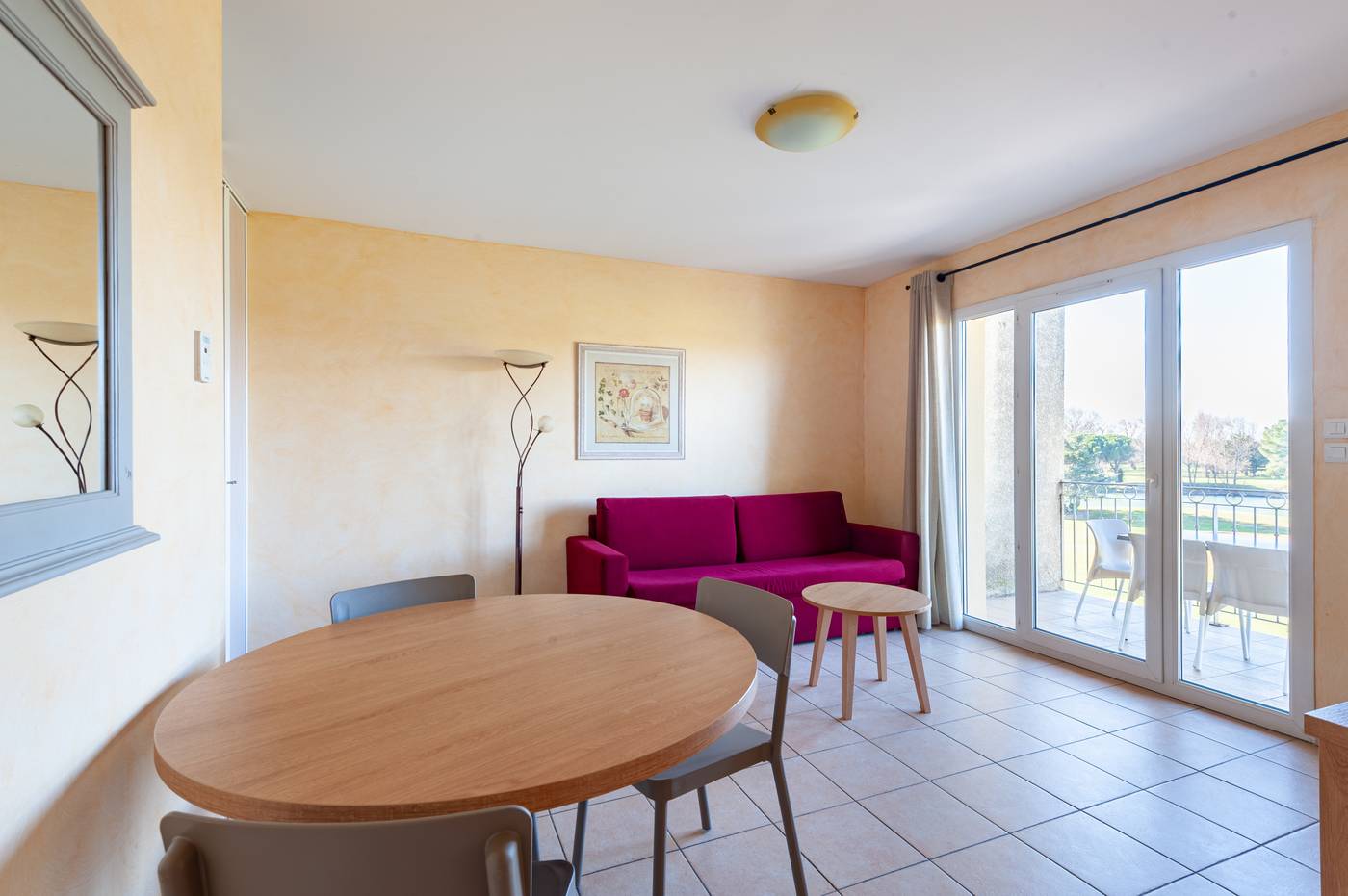 Residhotel Le Grand Avignon-France-VEDENE-Room-9