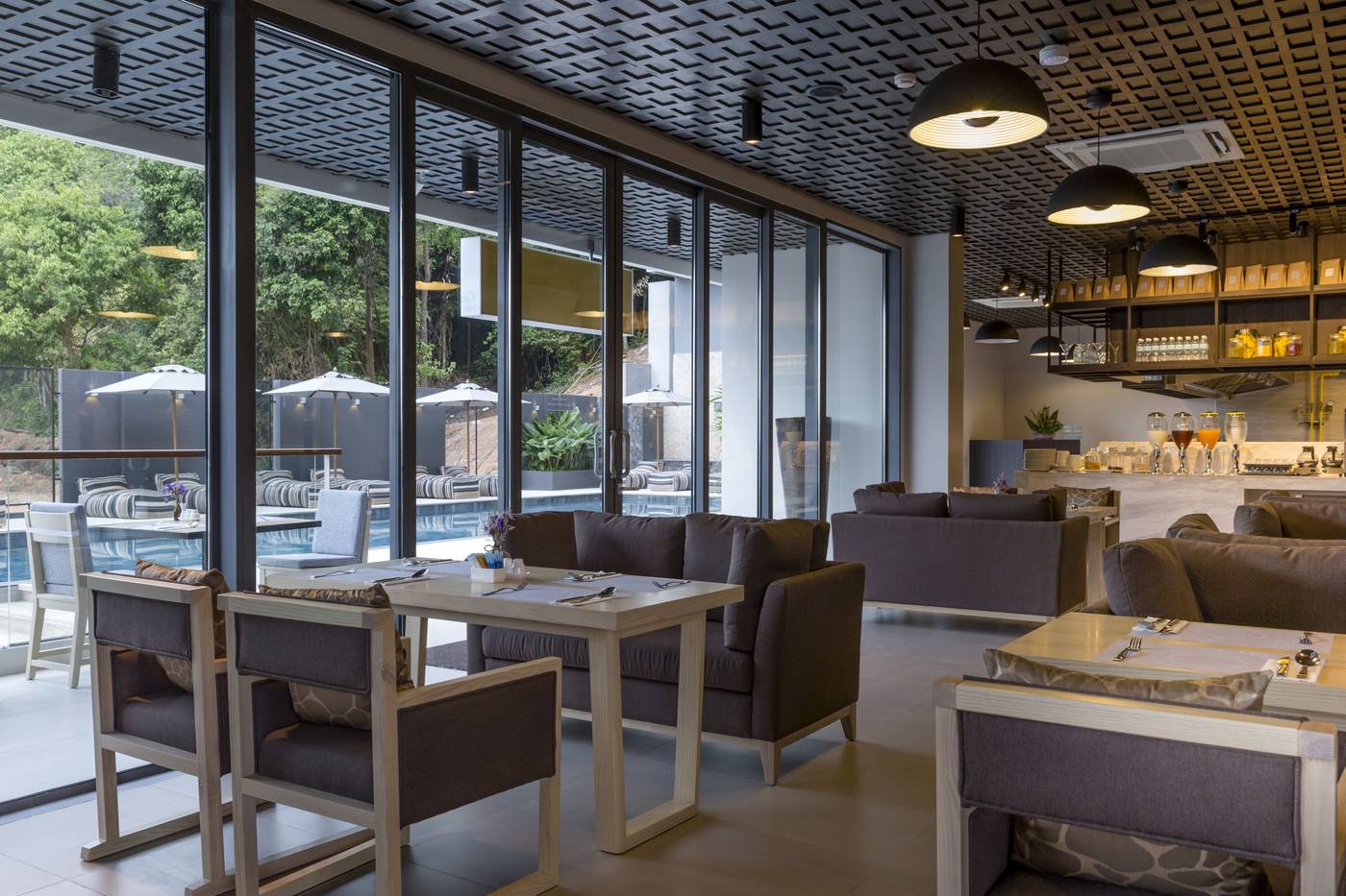 Hotel-IKON-Phuket-Restaurant-27