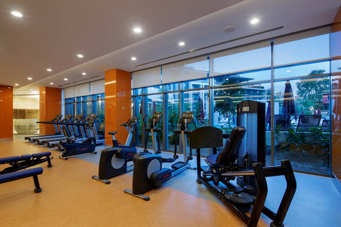 The-Sense-De-Luxe-Hotel-Sports-and-Entertainment-57