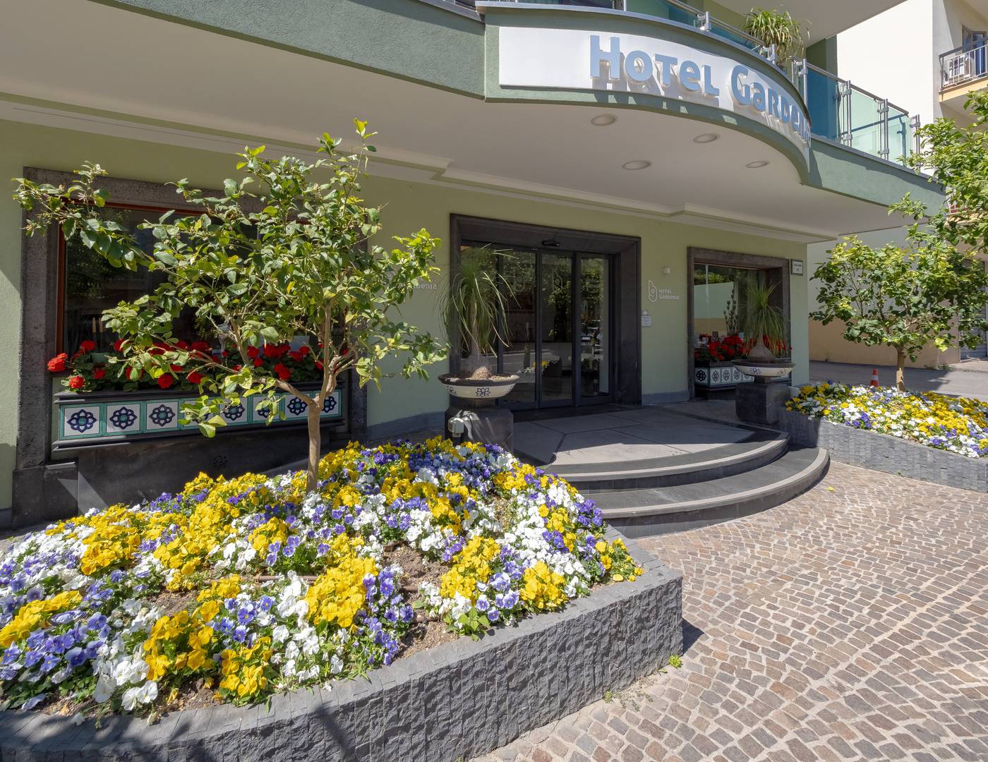 Comfort-Hotel-Gardenia-Sorrento-Coast-General-view-16