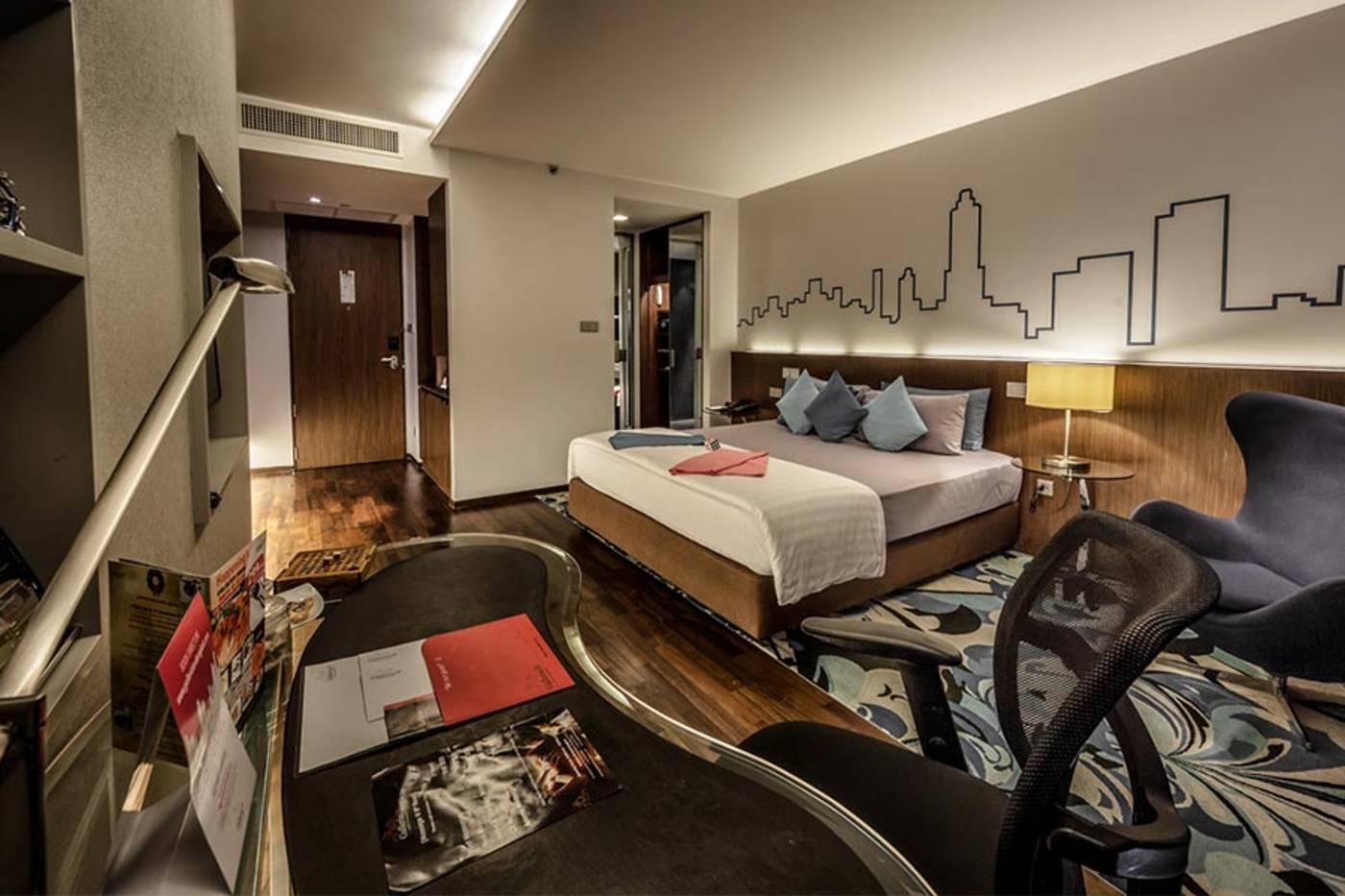 Galleria-10-Sukhumvit-by-Compass-Hospitality-Room-10