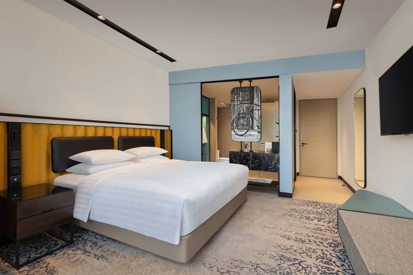 Courtyard By Marriott Colombo-Sri Lanka-Colombo-Bar-6