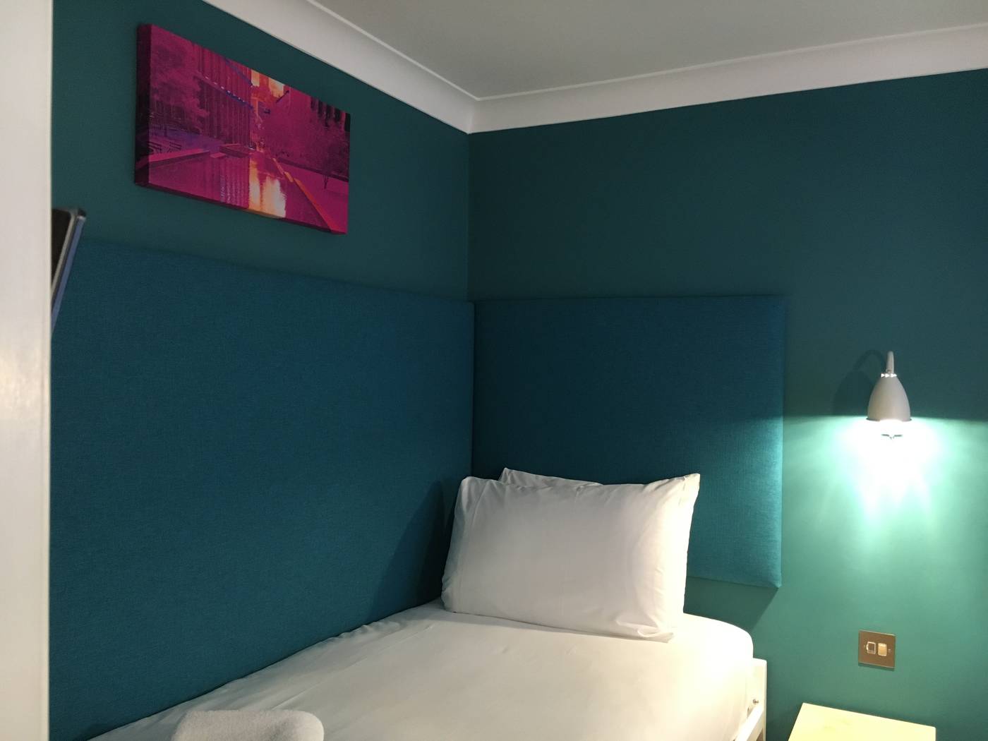 The California - United Kingdom - LONDON - Room - 8