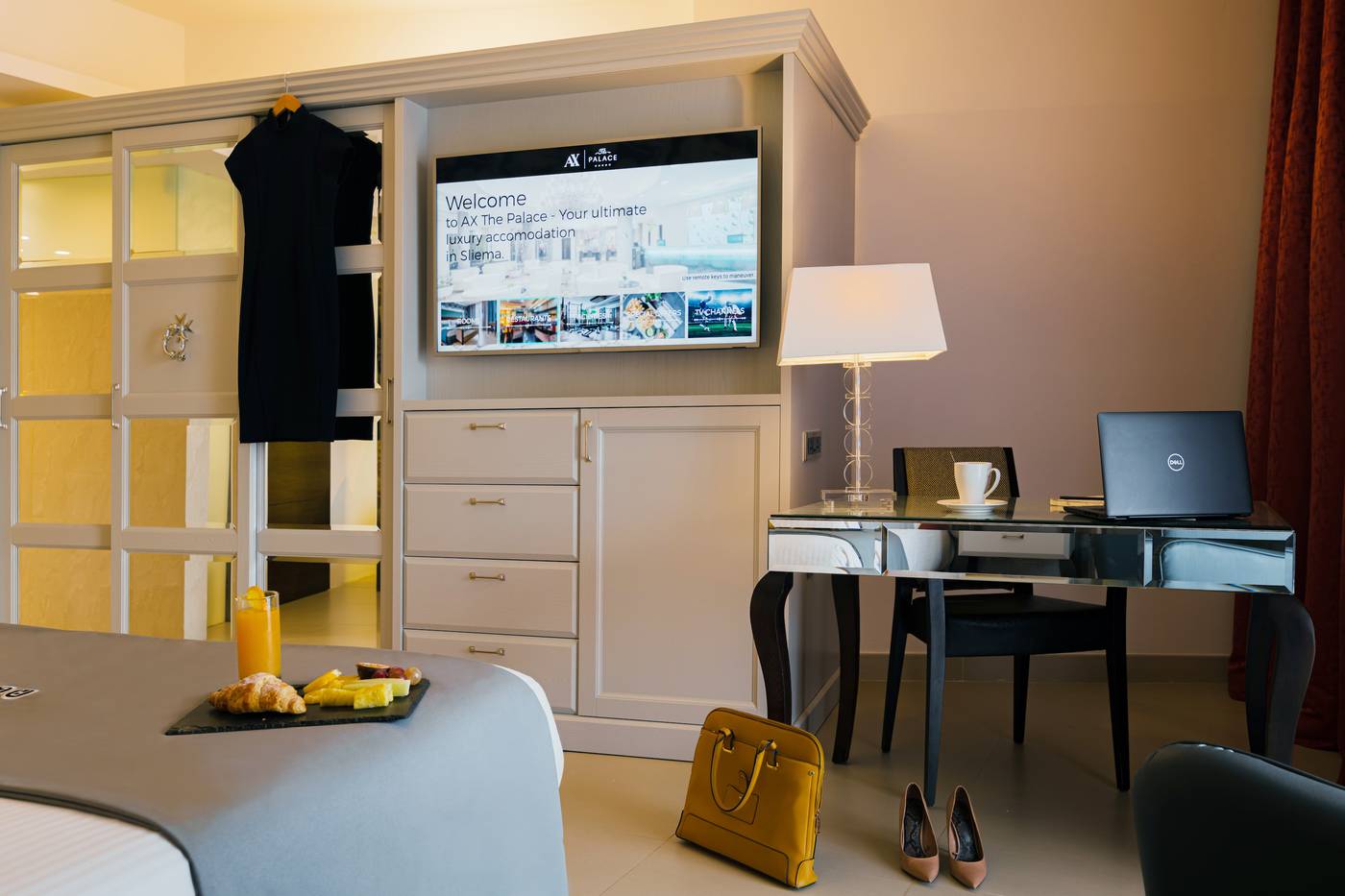 The-Palace-Hotel-Room-35