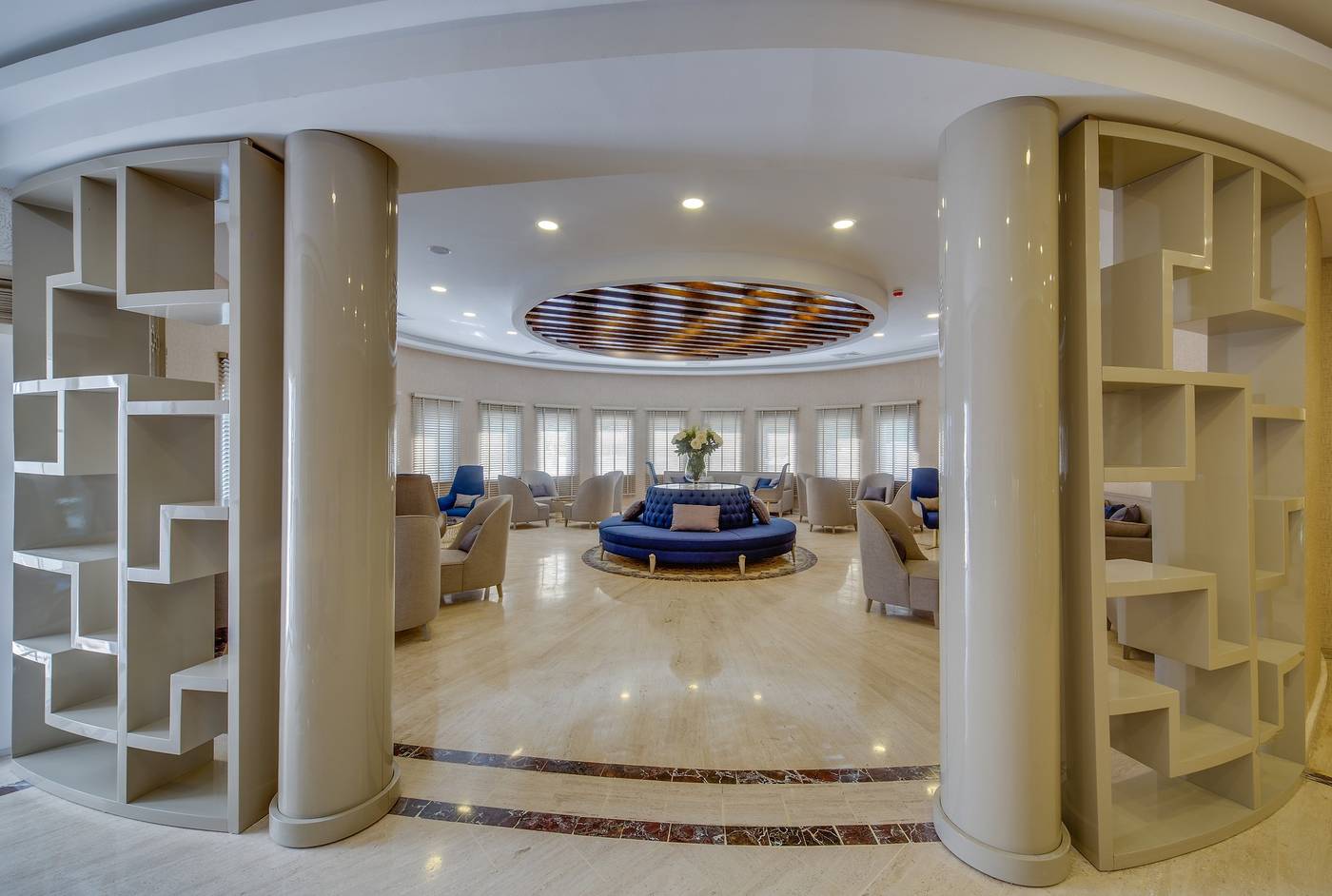 Golden-Beach-General-view-17