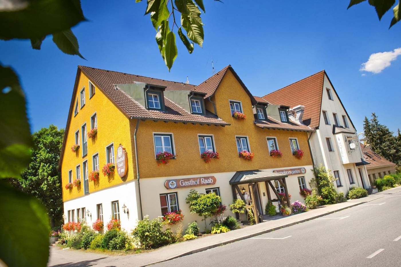 Hotel Gasthof Raab-Germany-SCHWABACH-General view-1