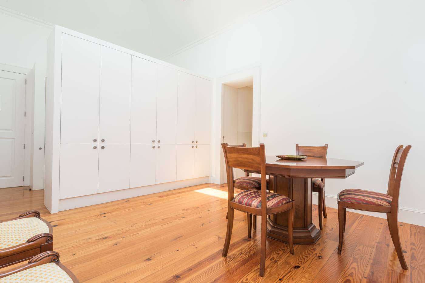 Arts-In-Hotel-Conde-Carvalhal-Room-20