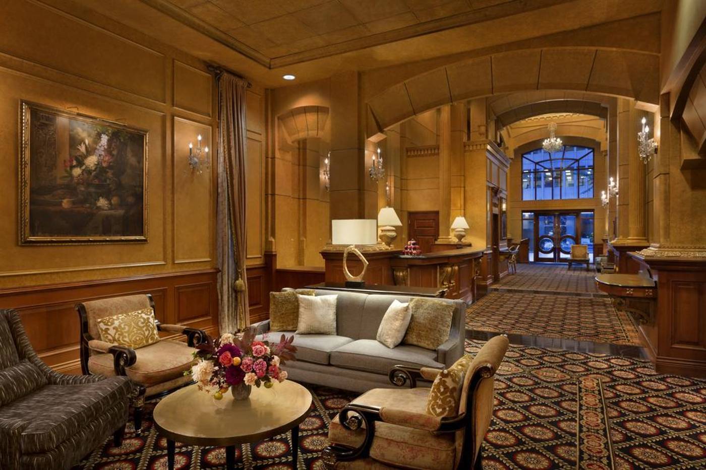 Executive-Le-Soleil-Lobby-2