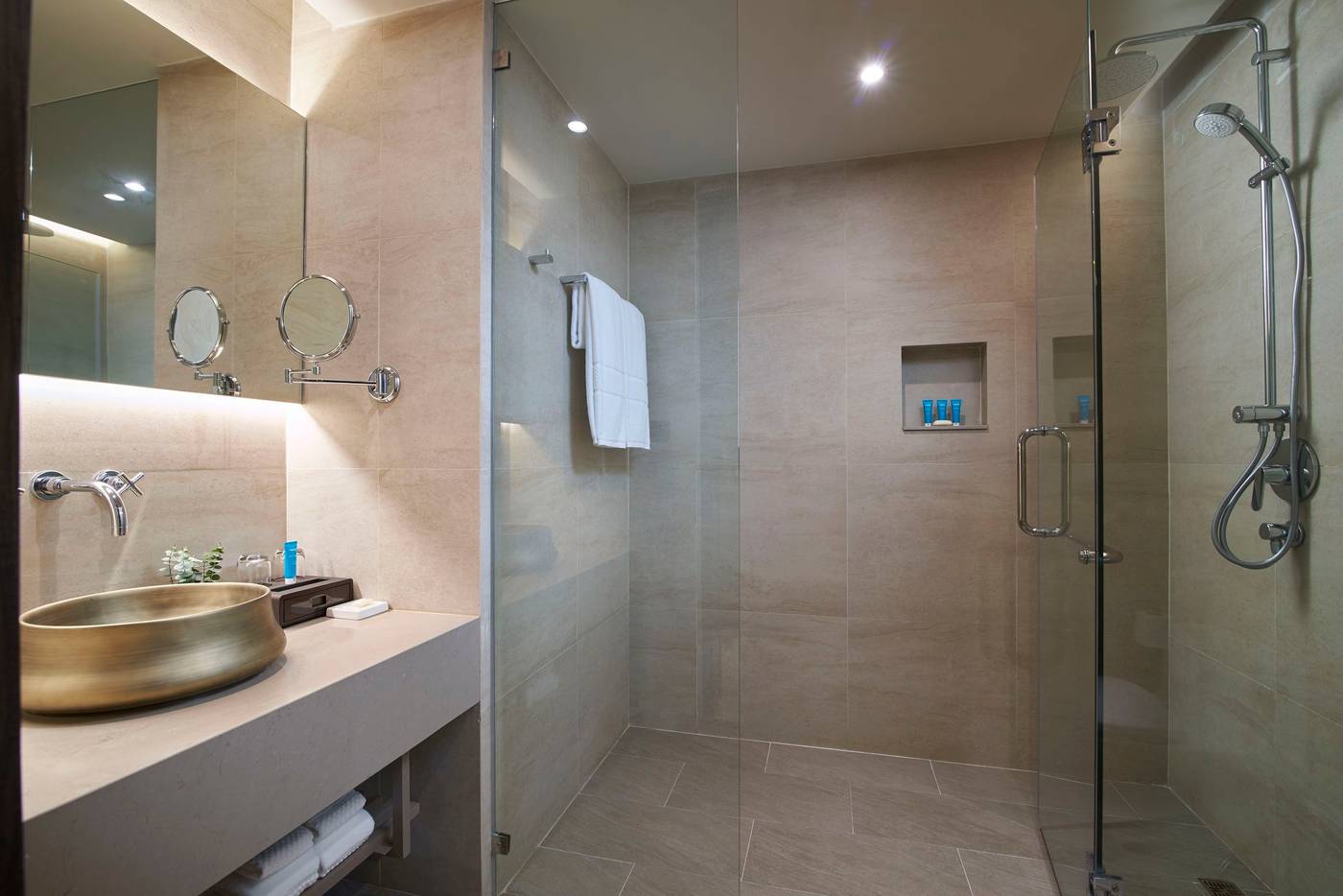 Amari-Vogue-Krabi-Room-33