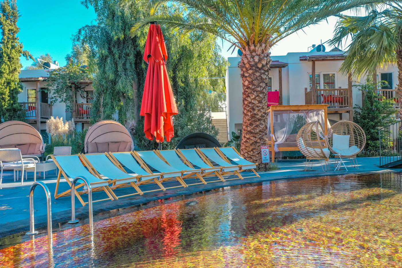 Very Chic Hotel - Adults Only