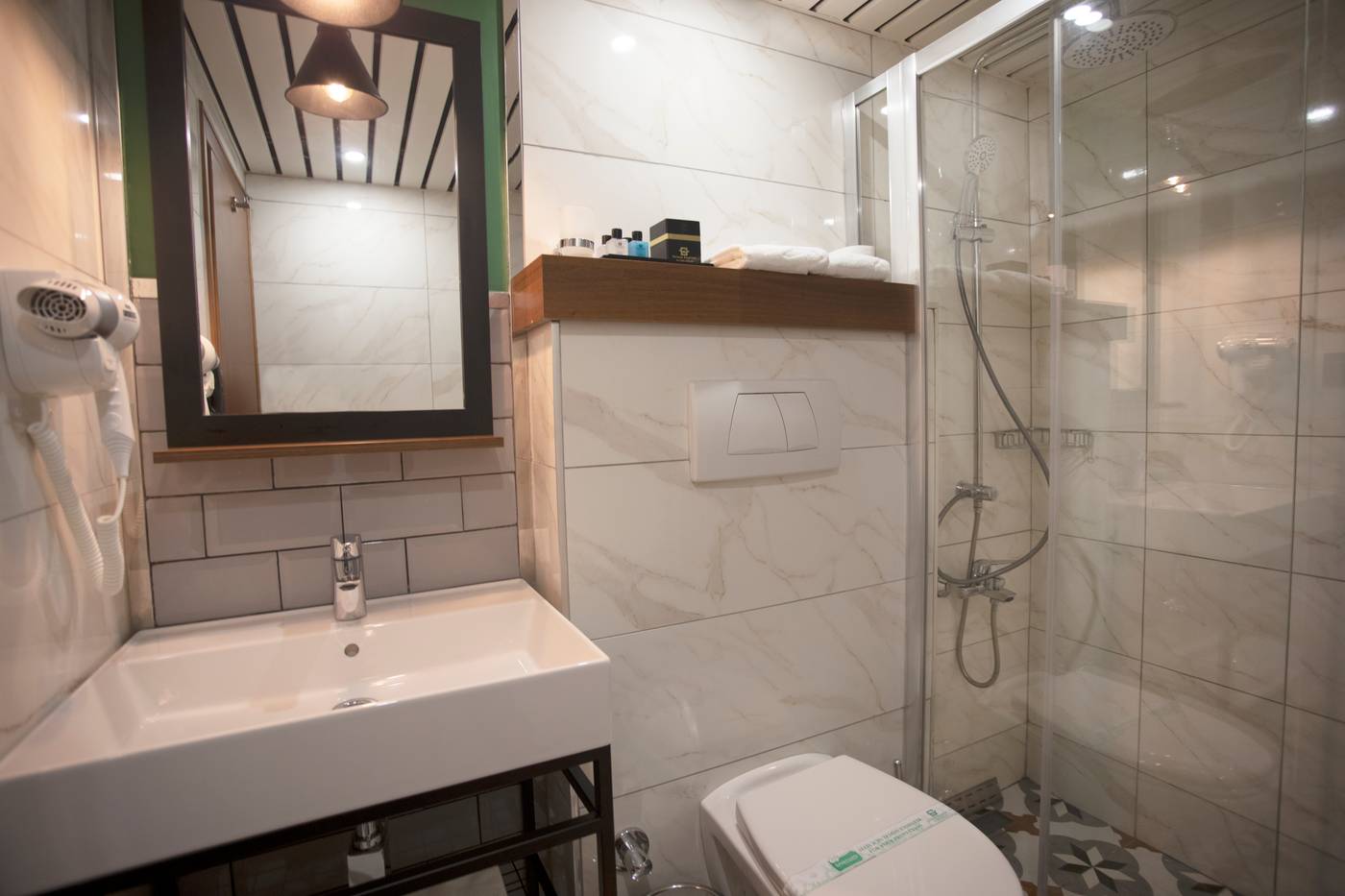 Orient-Express-Hotel-Room-23