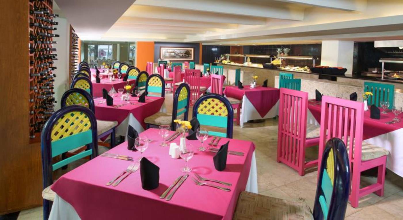 Grand-Oasis-Palm---All-Inclusive-Restaurant-18